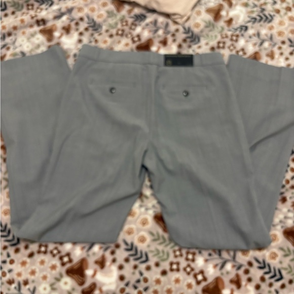Banana Republic Light Gray Trousers - Picture 3 of 3